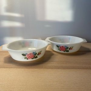 Vintage Pyrex JAJ Country Rose Casserole Dish